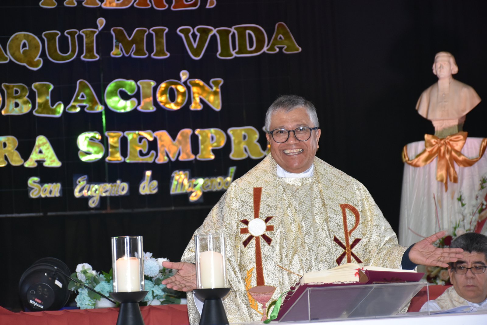 43 años de entrega